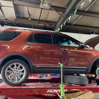 Westsider's Garage - Caliper Rotors Brakes
Suspension
Rack & Pinion
Please call or Text Today! - Auto Repair Near Me - Colorado Springs, Colorado Westsider's Garage - Caliper Rotors Brakes
Suspension
Rack & Pinion
Please call or Text Today! - Auto Repair Near Me - Colorado Springs, Colorado