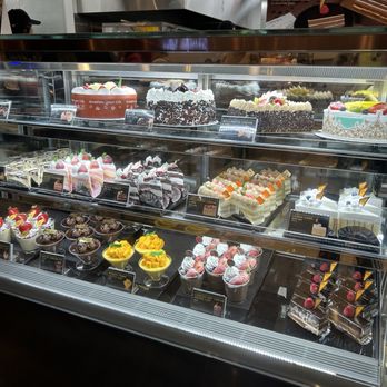 85°C Bakery Cafe-Temecula - Cakes - Bakeries Near Me - Temecula, California 85°C Bakery Cafe-Temecula - Cakes - Bakeries Near Me - Temecula, California