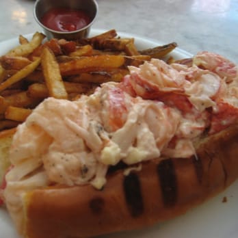 Neptune Oyster - Cold lobster roll - Seafood Near Me - Boston, Massachusetts Neptune Oyster - Cold lobster roll - Seafood Near Me - Boston, Massachusetts
