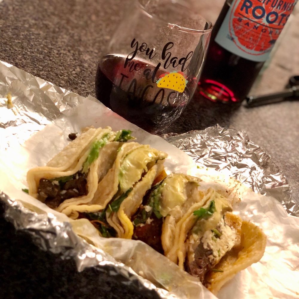 Pollo, pastor, barbacoa, & fajita tacos Pollo, pastor, barbacoa, & fajita tacos