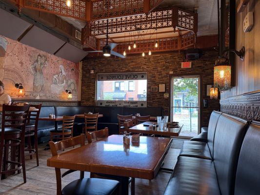 Olive Lounge & Grill by null