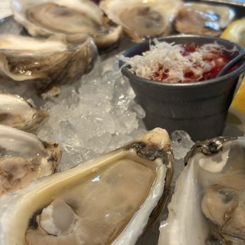 Skipjack Oyster - Dozen oyster - Seafood Near Me - Austin, Texas