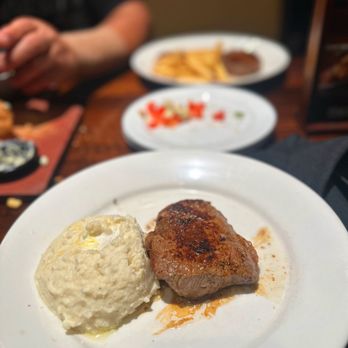 LongHorn Steakhouse - 6 oz Renegade Sirloin Mashed Potatoes - Steakhouses Near Me - Lexington, Kentucky LongHorn Steakhouse - 6 oz Renegade Sirloin Mashed Potatoes - Steakhouses Near Me - Lexington, Kentucky