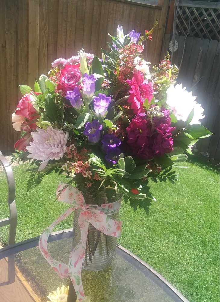 LADY BUG FLOWER & GIFT SHOP Updated September 2024 15 Photos & 22