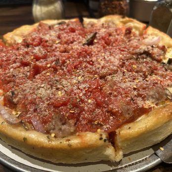 Vero Chicago Pizza - Deep dish pizza- tasty - Pizza Near Me - Chandler, Arizona Vero Chicago Pizza - Deep dish pizza- tasty - Pizza Near Me - Chandler, Arizona