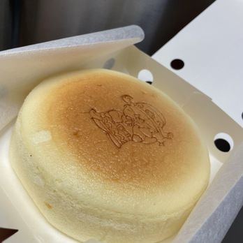 Uncle Tetsu - Looks very pretty the original - Desserts Near Me - Los Angeles, California