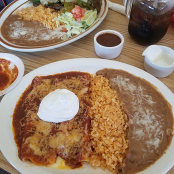 La Casa Adobe Restaurant - Cheese enchiladas - Mexican Near Me - Modesto, California