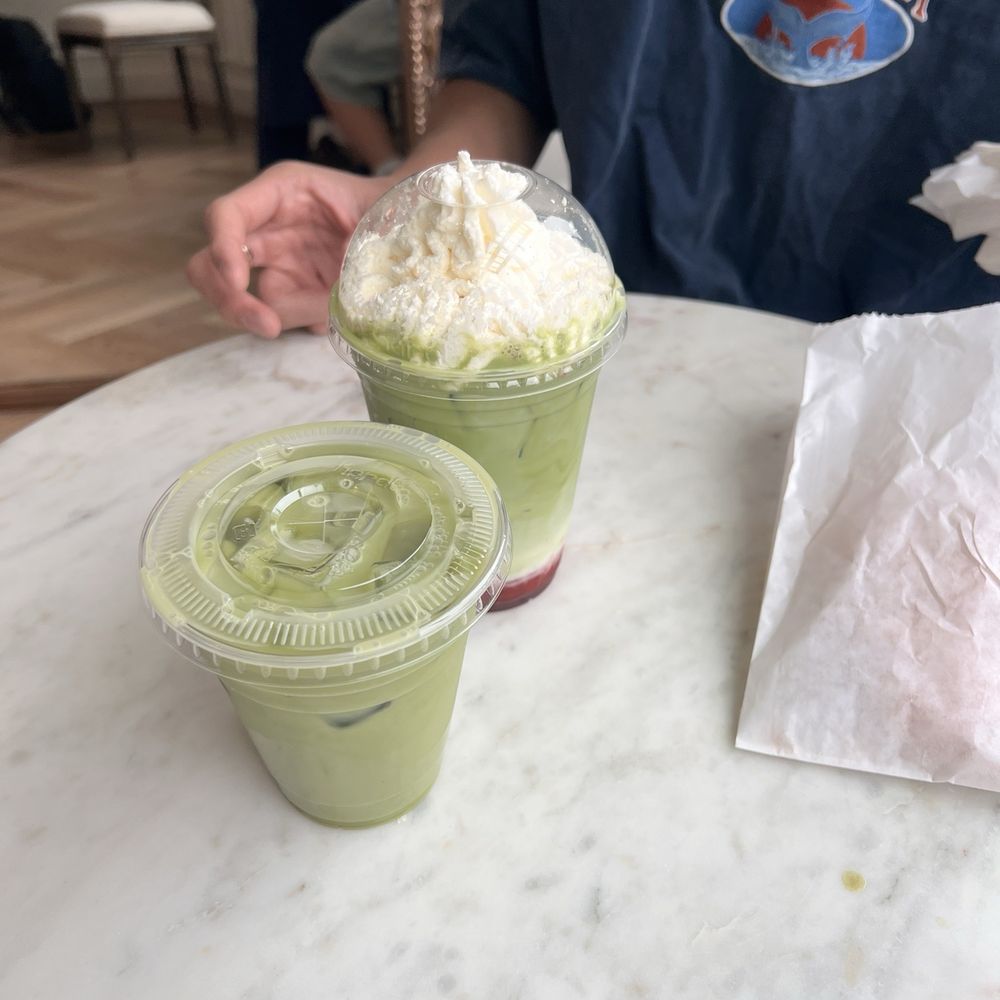Cafe Le Fleurs - almond milk SF vanilla matcha and strawberry shortcake matcha latte. - Coffee & Tea Near Me - Happy Valley, Oregon