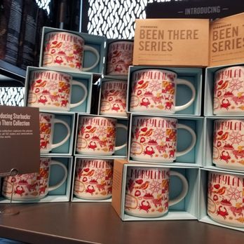 Starbucks - Bill Lewis of Vero Beach, Florida, making a pitstop at Starbucks in Oxon Hill, Maryland. - Coffee & Tea Near Me - Oxon Hill, Maryland