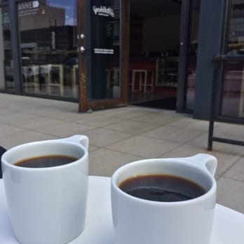 Huckleberry Roasters - Chemex 3-cup - Coffee Roasteries Near Me - Denver, Colorado Huckleberry Roasters - Chemex 3-cup - Coffee Roasteries Near Me - Denver, Colorado
