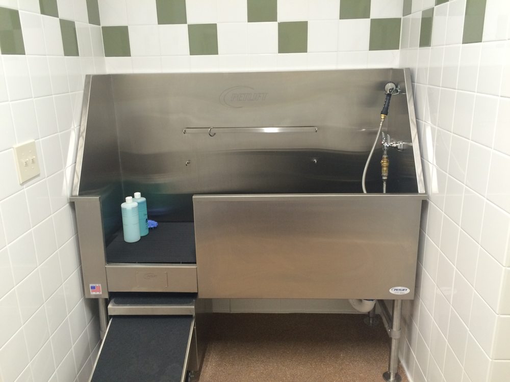 NORTHWEST PETS Updated August 2024 10436 W Overland Red, Boise