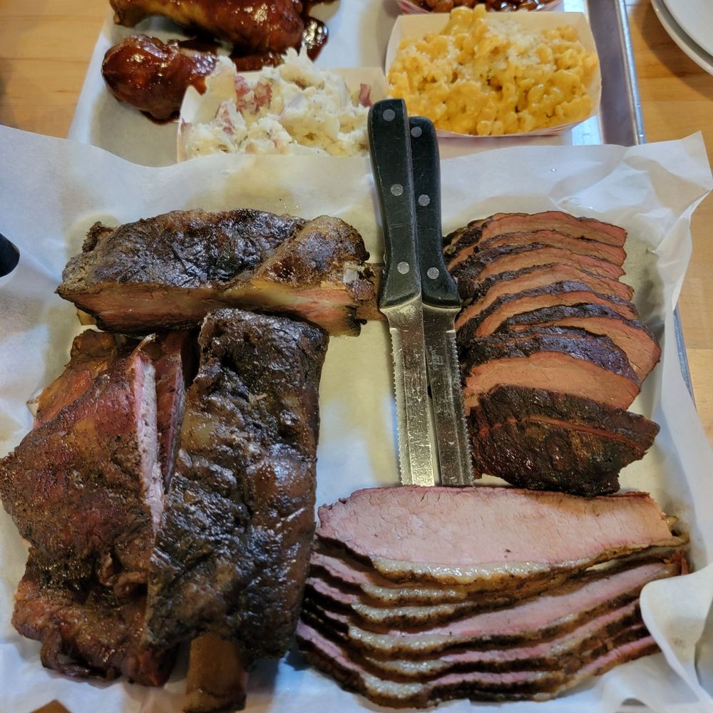 BBQ Blues - The family platter with sides - Barbeque Near Me - Monrovia, California