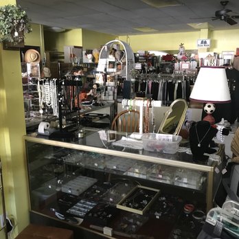 The Daz-E Shop - Antiques Near Me - Altadena, California