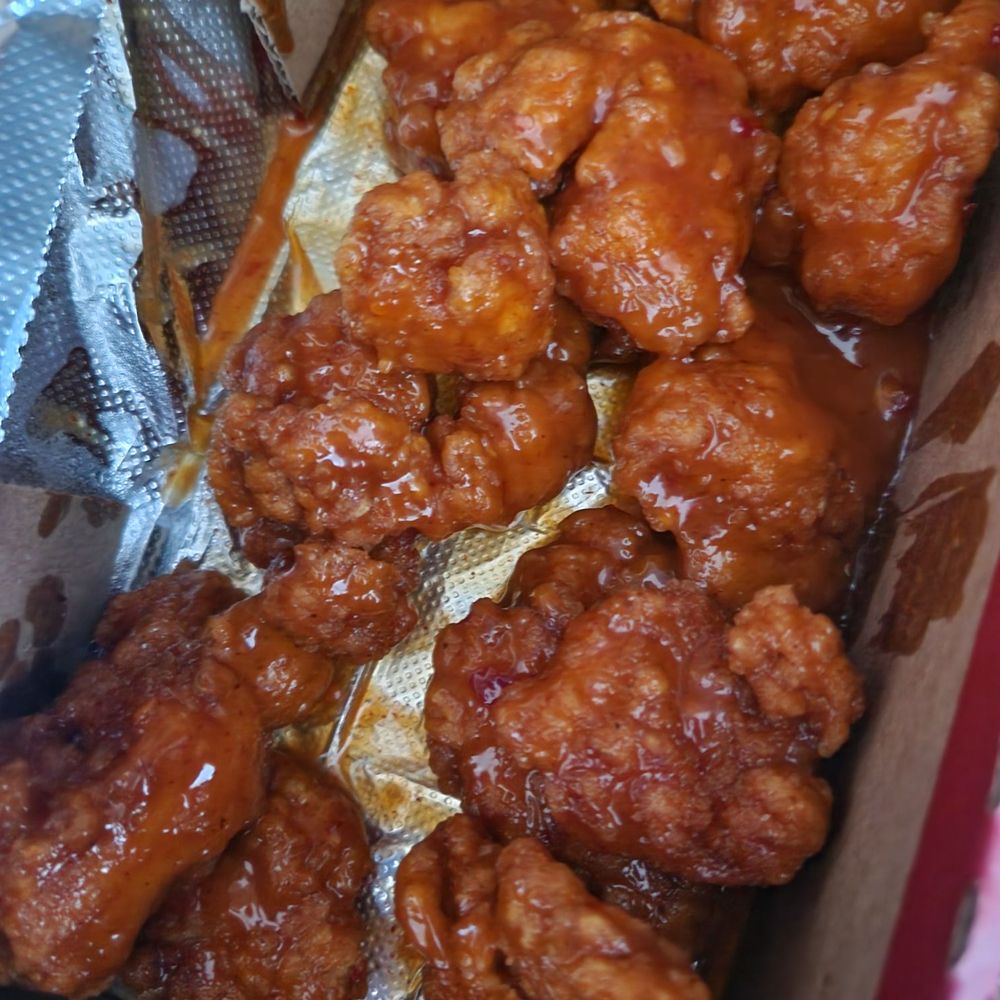 Barro's Pizza - Boneless wings - Pizza Near Me - Litchfield Park, Arizona Barro's Pizza - Boneless wings - Pizza Near Me - Litchfield Park, Arizona