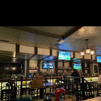 Elephant & Castle - Pubs Near Me - Chicago, Illinois Elephant & Castle - Pubs Near Me - Chicago, Illinois