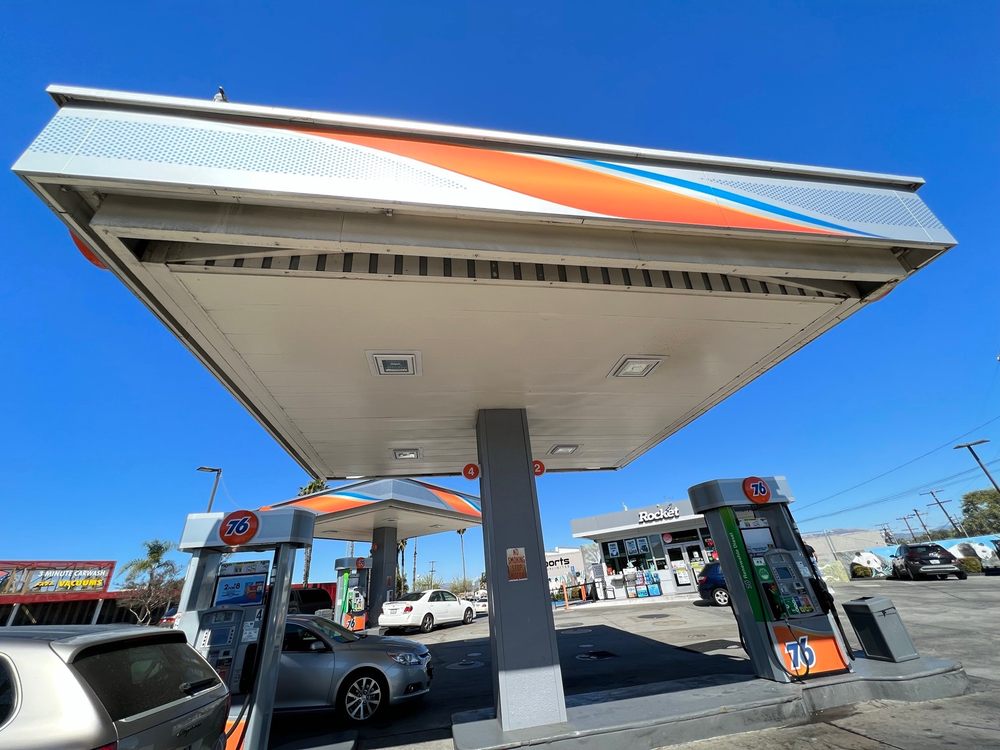 UNITED OIL 76 Updated June 2024 13 Photos 695 El Cajon Blvd, El