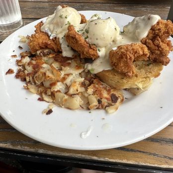 Iron Rooster - Fried chicken Benedict - Cocktail Bars Near Me - Annapolis, Maryland