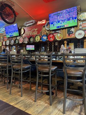 Hickory House by null