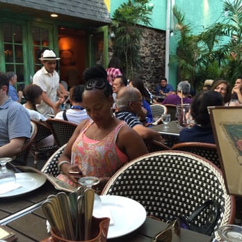 Cuban Pete's - Great atmosphere  Hey Mom - Cuban Near Me - Montclair, New Jersey
