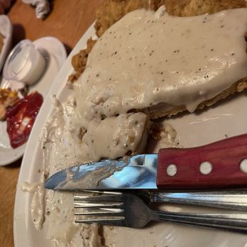 Texas Roadhouse - Too salty Country Fried Chicken can't eat it - Steakhouses Near Me - Eugene, Oregon