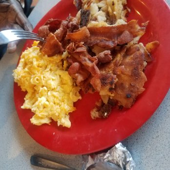 Sizzlin Steak Or Eggs - I can't comment on how good the meat is because I don't eat it but it looks good - Steakhouses Near Me - Aberdeen, North Carolina