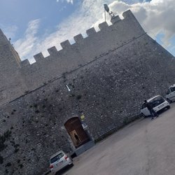 Castello Monforte - Maniero signorile dei Monforte - adibito Sacrario