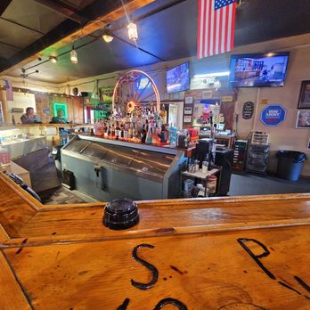 Deweys Place - Love the Wagon Wheel & wood work. - Cocktail Bars Near Me - Moorcroft, Wyoming