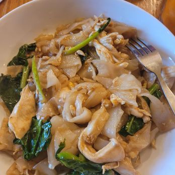 Noodle Barn - Pad see ewd. I'd skip this one. But I'd skip this entire place too... - Noodles Near Me - Jamaica Plain, Massachusetts