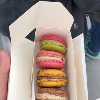 Pierre Hermé - Chocolatiers & Shops Near Me - Paris, 75 Pierre Hermé - Chocolatiers & Shops Near Me - Paris, 75