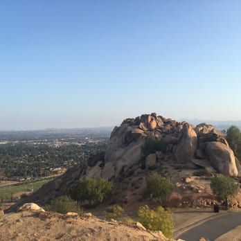 Mount Rubidoux Trail - Hiking Near Me - Riverside, California Mount Rubidoux Trail - Hiking Near Me - Riverside, California