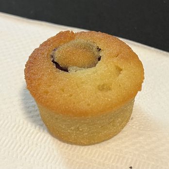 Ake'Larry - Almond blueberry mini-cake (complimentary upon entry) - Pasta Shops Near Me - Anaheim, California