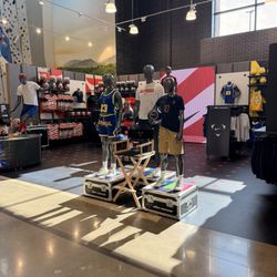 DICK'S Sporting Goods
