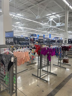 Walmart Supercenter by null