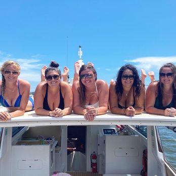 Charleston Sailing Charters - Bachelorette boat charter - Boating Near Me - Charleston, South Carolina Charleston Sailing Charters - Bachelorette boat charter - Boating Near Me - Charleston, South Carolina