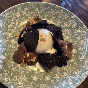 etta - Chocolate Cake w/ PB ice cream etc etc - New American Near Me - Scottsdale, Arizona