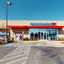 Bank of America Financial Center - Storefront
