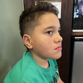 Charles Blades Barber Shop - Great haircut by Michael - Barbers Near Me - Oakland, California Charles Blades Barber Shop - Great haircut by Michael - Barbers Near Me - Oakland, California