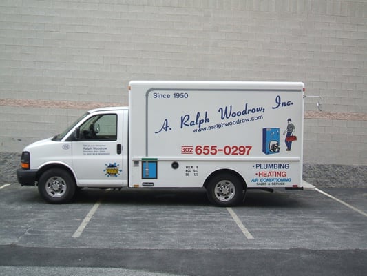 Woodrow a Ralph Logo