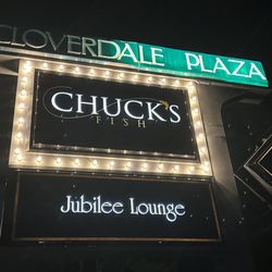Chuck’s Fish - Sign out front