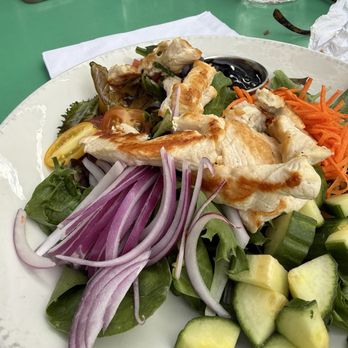 Seedz - Grilled chicken salad - New American Near Me - Steamboat Springs, Colorado Seedz - Grilled chicken salad - New American Near Me - Steamboat Springs, Colorado