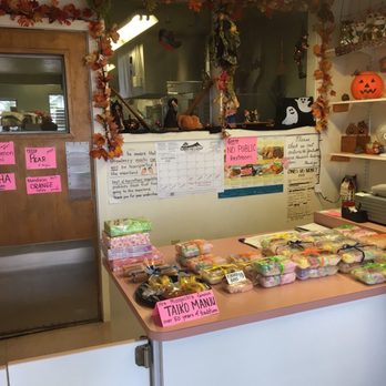 Two Ladies Kitchen - Inside - Bakeries Near Me - Hilo, Hawaii Two Ladies Kitchen - Inside - Bakeries Near Me - Hilo, Hawaii