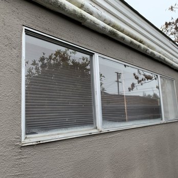 A Wholesale Window Company - Before: old family room window - Windows Installation Near Me - Santa Clara, California A Wholesale Window Company - Before: old family room window - Windows Installation Near Me - Santa Clara, California