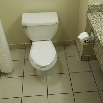 Comfort Suites - Hotels Near Me - Tulare, California