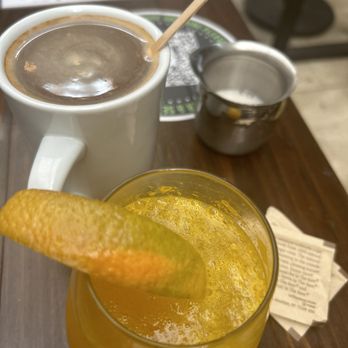 Blu Jam Cafe - Mimosa - Breakfast & Brunch Near Me - Los Angeles, California