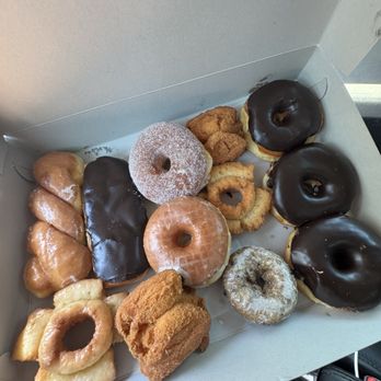 Jenny's Donuts - Dozen classic donuts - Donuts Near Me - Redlands, California