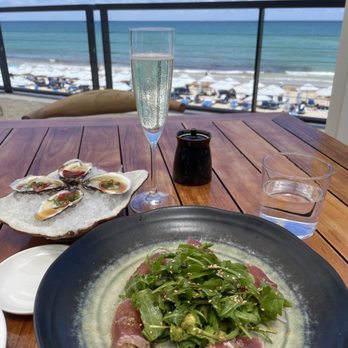 ETARU - The view & Oysters & Spicy yellowtail and avocado maki with wasabi mayo - Japanese Near Me - Hallandale Beach, Florida ETARU - The view & Oysters & Spicy yellowtail and avocado maki with wasabi mayo - Japanese Near Me - Hallandale Beach, Florida