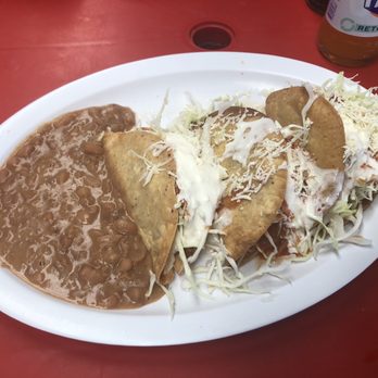 La Esquinita - Hard chicken tacos with beans all home cooked like mama use to make:) - Mexican Near Me - Rosarito, BCN La Esquinita - Hard chicken tacos with beans all home cooked like mama use to make:) - Mexican Near Me - Rosarito, BCN