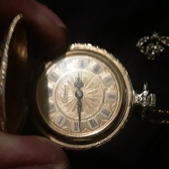 Tallmon Jewelers - A dooeset pocket watch silver an fold may b white dont work seems wound to much found cleaning out home - Jewelry Near Me - North Platte, Nebraska Tallmon Jewelers - A dooeset pocket watch silver an fold may b white dont work seems wound to much found cleaning out home - Jewelry Near Me - North Platte, Nebraska