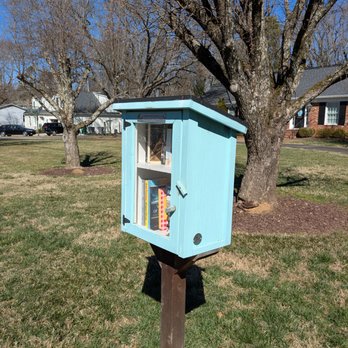 Little Free Library - Beach Cottage Books Litle Free Library, 6533 Shaftesbury Road, Charlotte - Community Book Box Near Me - Charlotte, North Carolina Little Free Library - Beach Cottage Books Litle Free Library, 6533 Shaftesbury Road, Charlotte - Community Book Box Near Me - Charlotte, North Carolina
