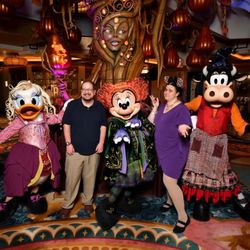 Disney Treasure - Day 1 - Photographers